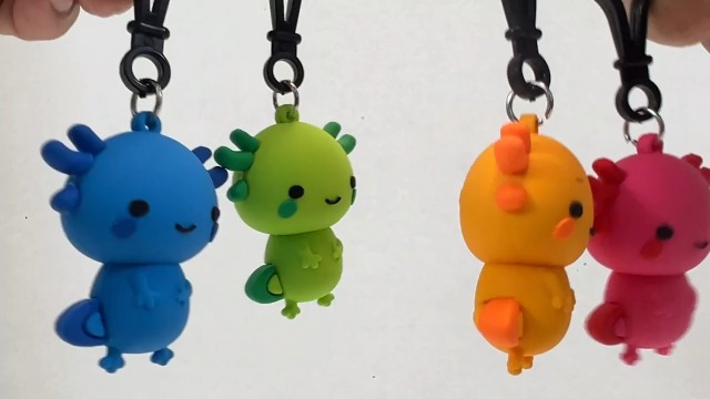 Amazon.com: Raymond Geddes Axolotl Backpack Buddy Keychain (Pack